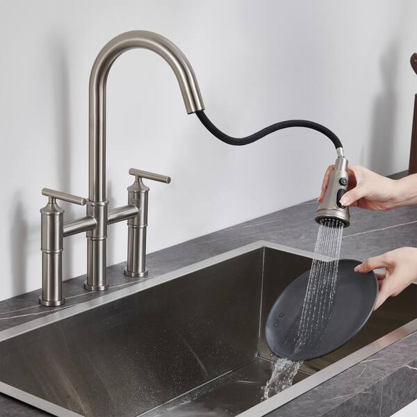 Die Küchenarmaturen mit Sprühgeräten: Optimierte Effizienz 6 Kitchen Faucets with Sprayer