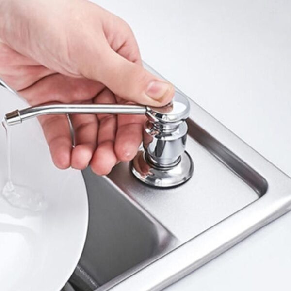 Das perfekte Paar Küchenarmaturen mit Seifenspender 6 Kitchen Faucets Countertop Soap Dispenser 600x600 1